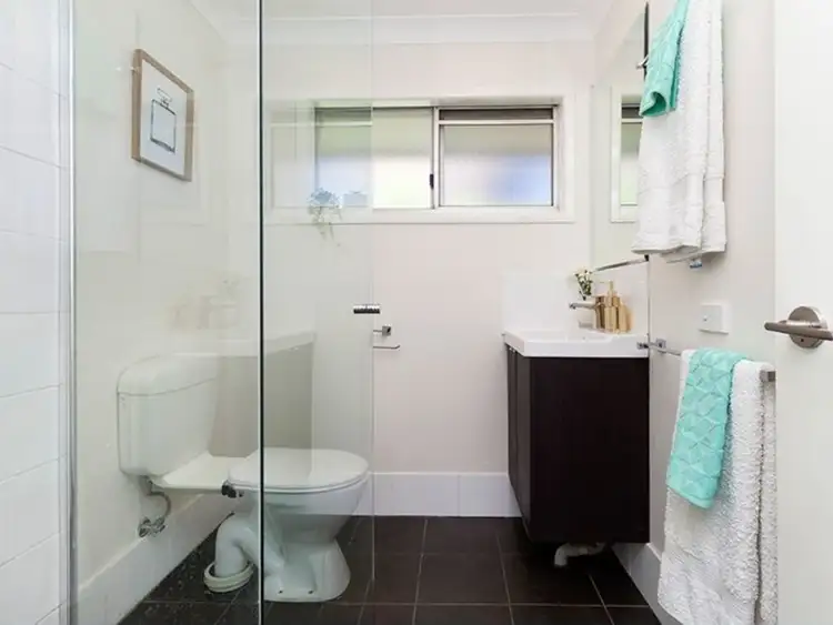 Fifth view of Homely unit listing, 3/33 Shottery Street, Yeronga QLD 4104