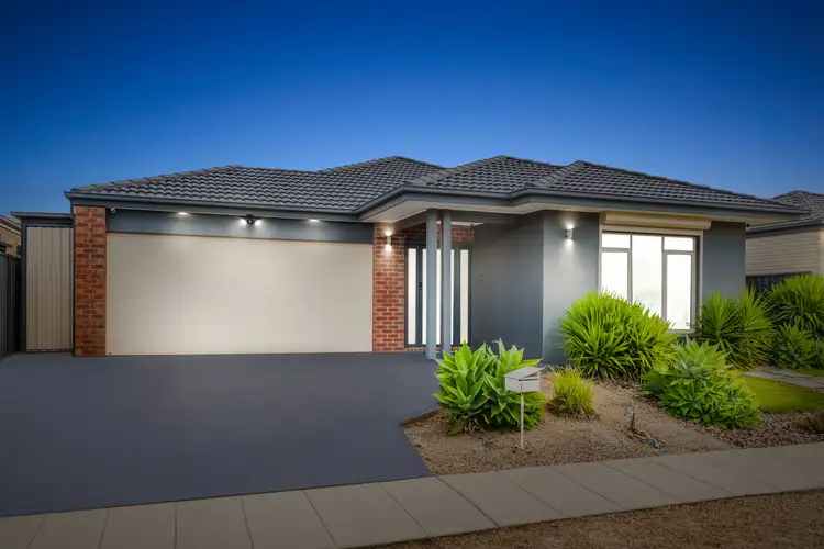 Second view of Homely house listing, 7 Granya Street, Tarneit VIC 3029