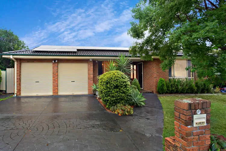 29 Nightingale Crescent, Cameron Park NSW 2285