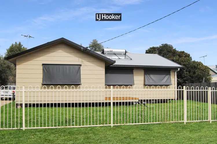 4 Burnett Street, Inverell NSW 2360