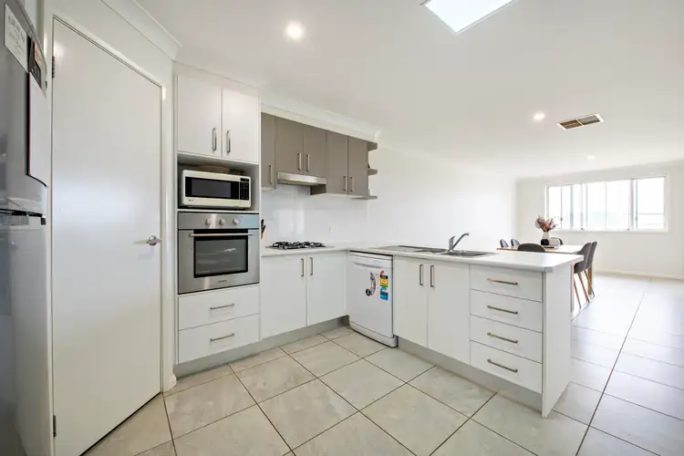 Fourth view of Homely semi-detached listing, 40B Lansdowne Drive, Dubbo NSW 2830