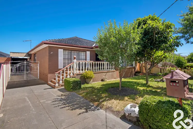 Main view of Homely house listing, 5 Queenscliff Road, Thomastown VIC 3074