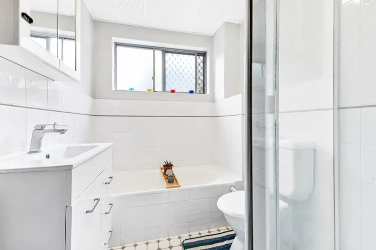 Fifth view of Homely apartment listing, 3/38 The Crescent, Dee Why NSW 2099