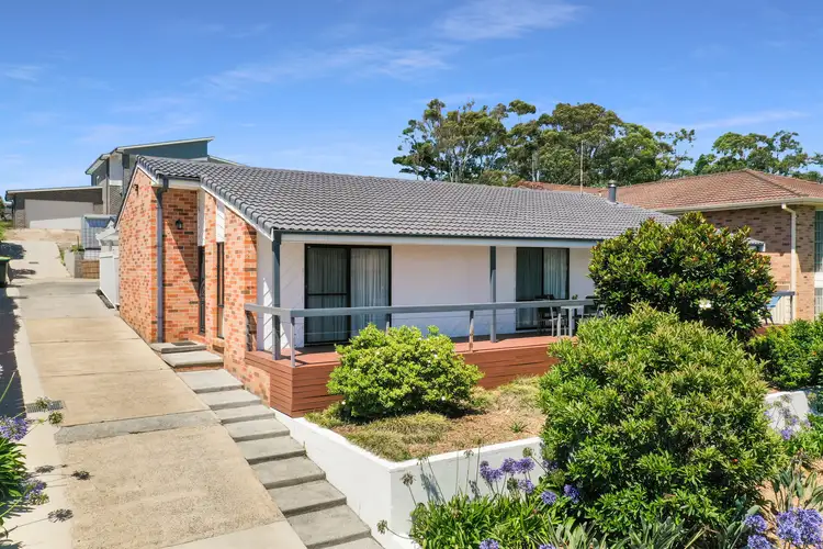 70 Barton Drive, Kiama Downs NSW 2533