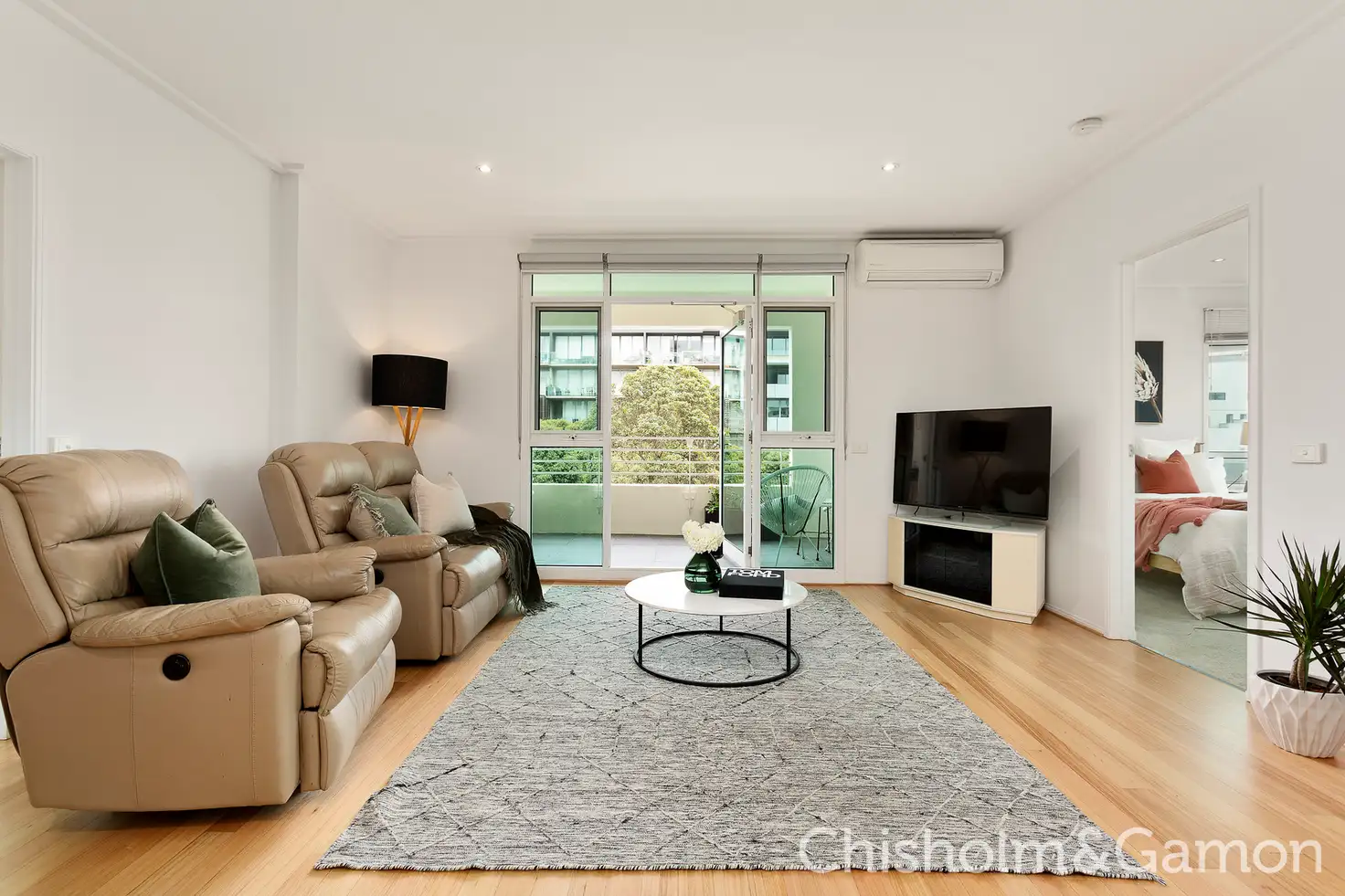 Main view of Homely apartment listing, 32/1 Graham Street, Port Melbourne VIC 3207