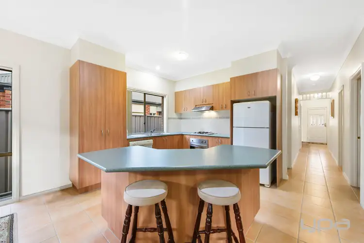 Fourth view of Homely house listing, 2 Yendon Close, Caroline Springs VIC 3023