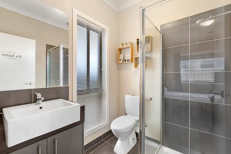 Fourth view of Homely house listing, 8 Embleton Chase, Weir Views VIC 3338