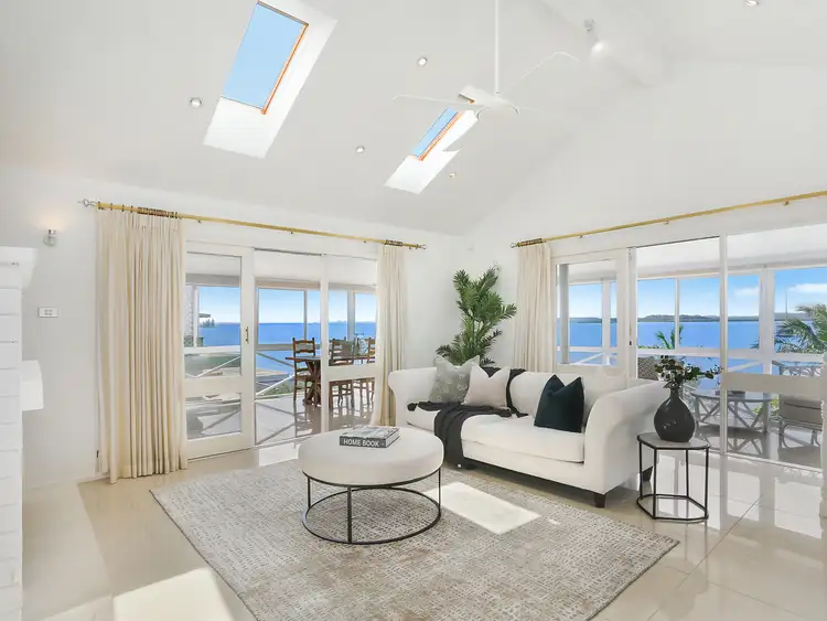 42 Woodlands Road, Taren Point NSW 2229
