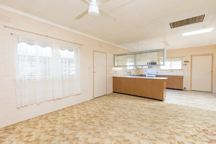 Sixth view of Homely house listing, 1 Brentwood Avenue, Mildura VIC 3500