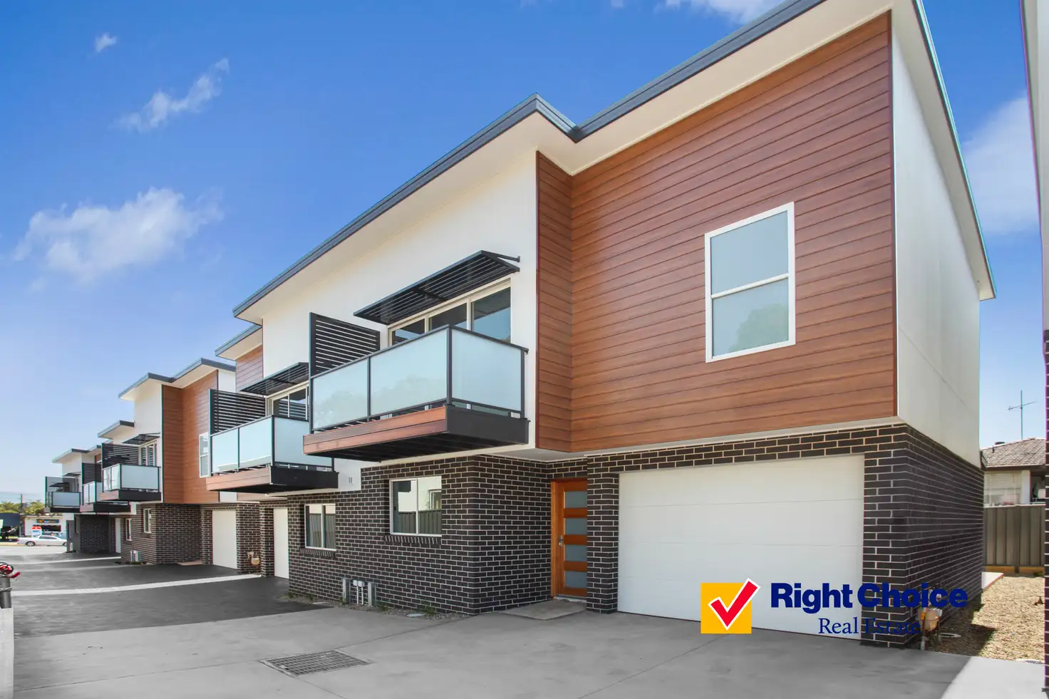 Main view of Homely townhouse listing, 3/243 Tongarra Road, Albion Park NSW 2527