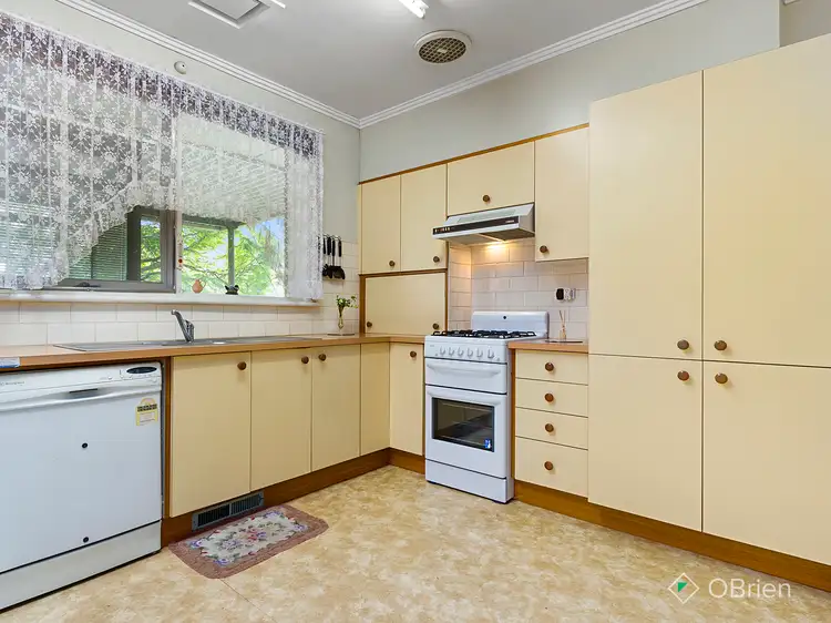 Fifth view of Homely house listing, 35 Robinson Grove, Bulleen VIC 3105