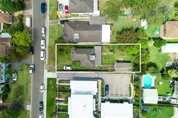 6 Sixth Avenue, Jannali NSW 2226