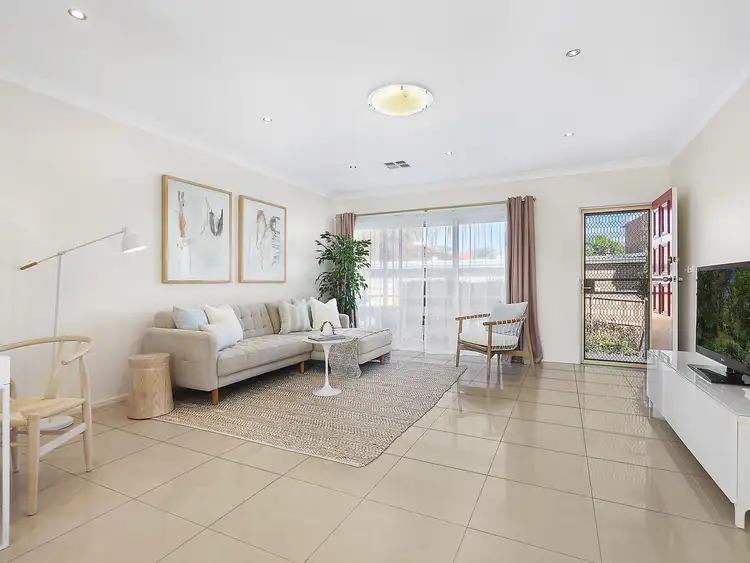 2/33 Pennant Avenue, Denistone NSW 2114