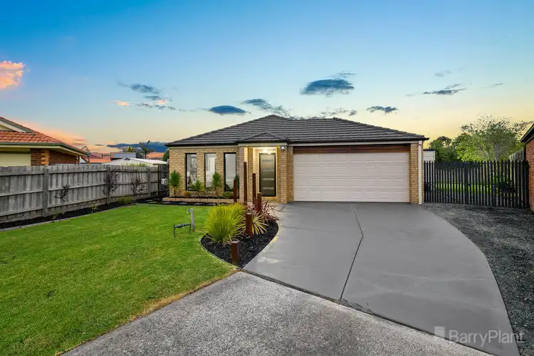 13 Thornbill Circuit, Pakenham VIC 3810