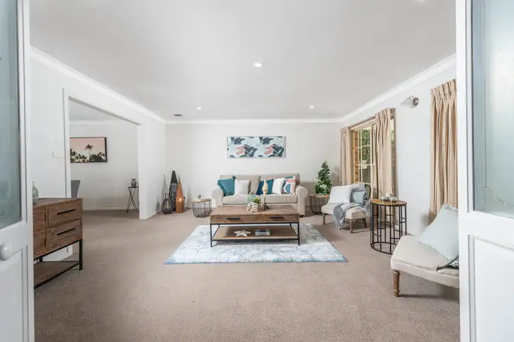 Second view of Homely house listing, 5 Taplin Place, Isaacs ACT 2607