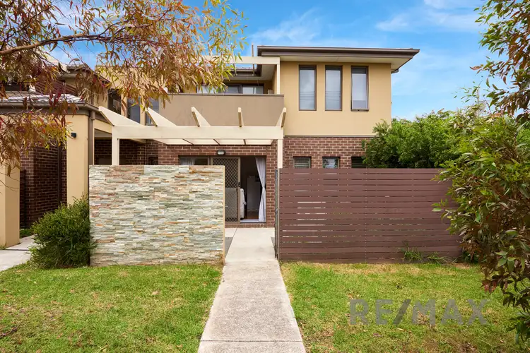 2/34-36 Hawthorn Road, Doveton VIC 3177
