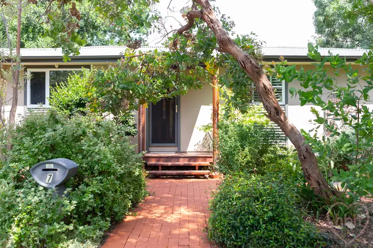 7 Bayley Street, Narrabundah ACT 2604