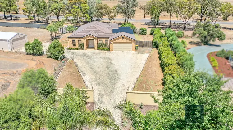 2 Coxon Place, Echuca VIC 3564
