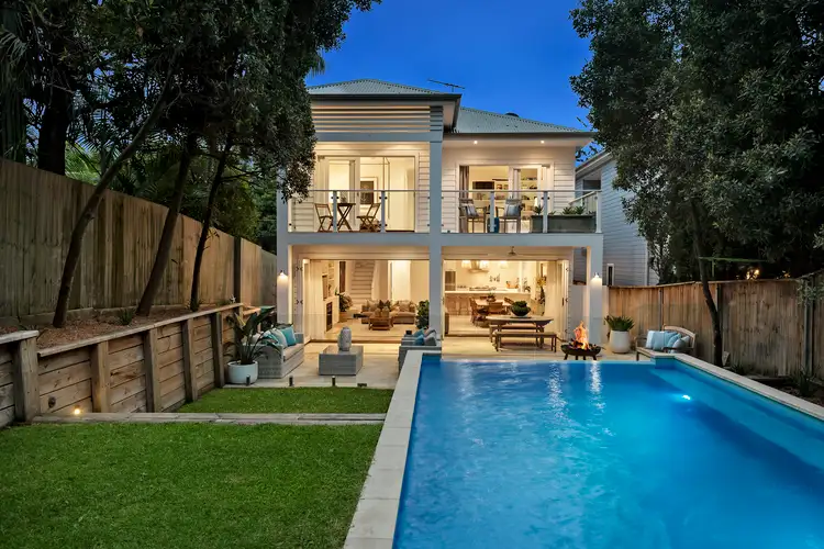 10 Soldiers Avenue, Freshwater NSW 2096
