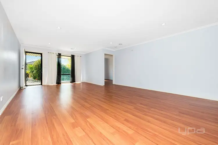 Second view of Homely house listing, 7 Mathisen Terrace, Hillside VIC 3037