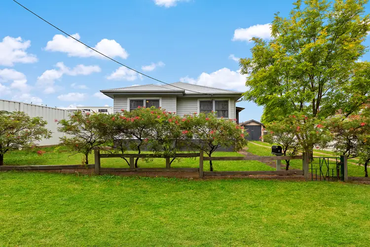 4 Melbee Street, Rutherford NSW 2320
