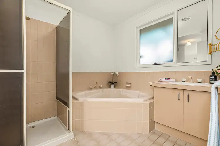 Sixth view of Homely unit listing, 1 Birch Court, Pascoe Vale VIC 3044