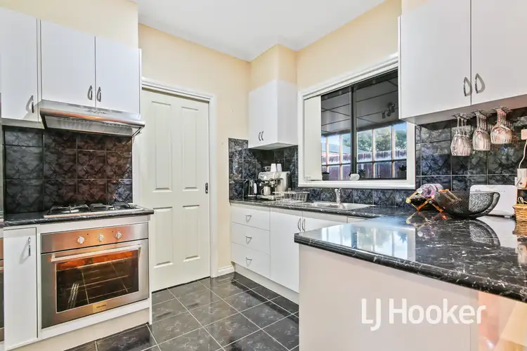 Fifth view of Homely unit listing, 10A Bellvue Court, Hampton Park VIC 3976