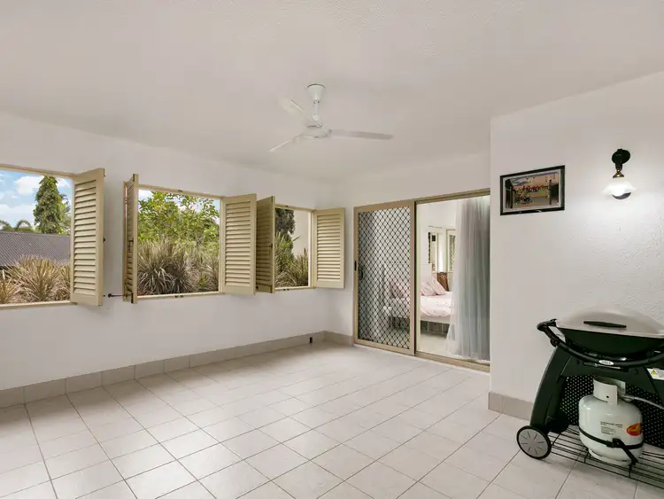1206/2-10 Greenslopes Street, Cairns North QLD 4870