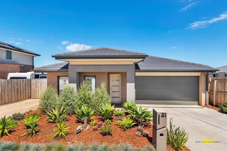 21 Pardolote Crescent, St Leonards VIC 3223