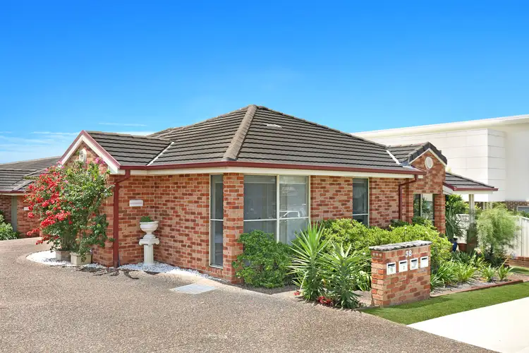 1/38 Balmoral Street, Balgownie NSW 2519