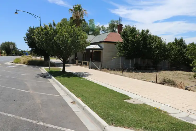 61 High Street, Wedderburn VIC 3518
