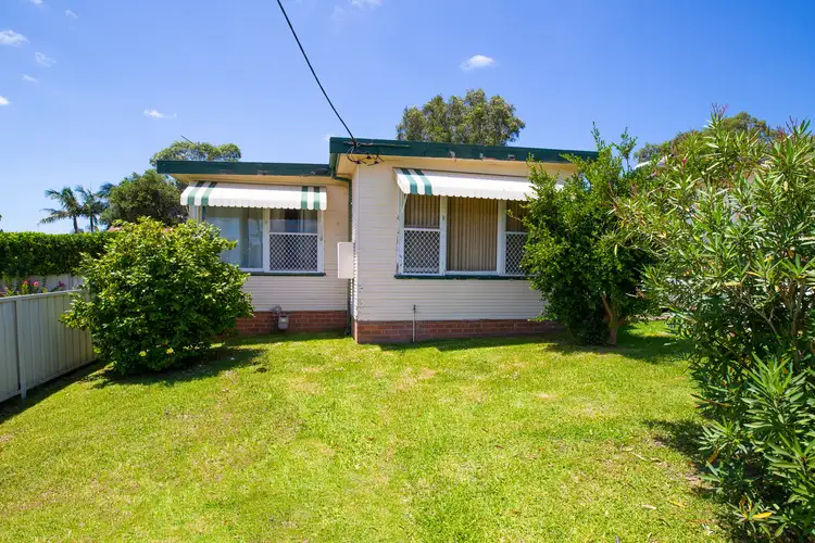2 Starling Street, Warners Bay NSW 2282