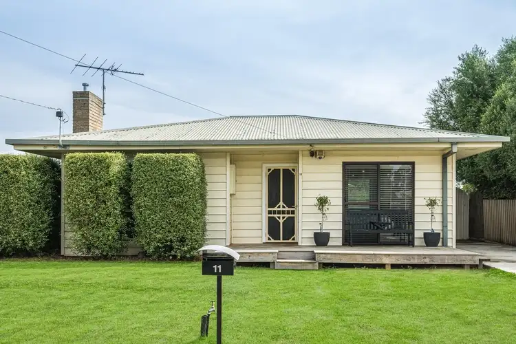 11 Kestrel Court, Norlane VIC 3214