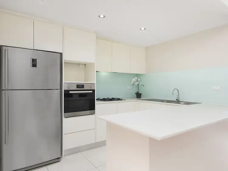 Fourth view of Homely unit listing, 305/2a Sarsfield Circuit, Bexley North NSW 2207