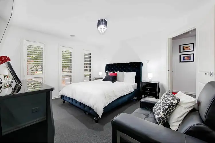 Second view of Homely house listing, 21 Richie Circuit, Hillside VIC 3037