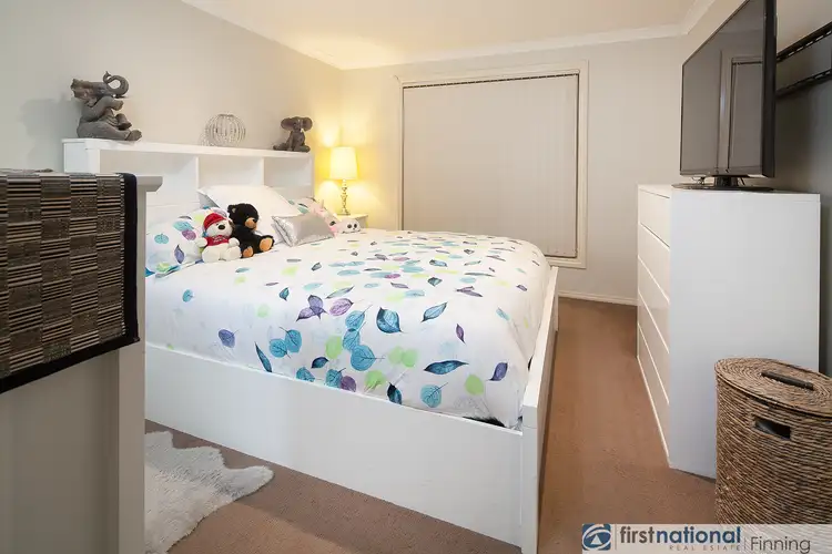 Sixth view of Homely house listing, 5 Donohue Street, Cranbourne East VIC 3977