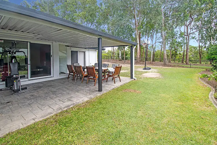 22 Greg Norman Crescent