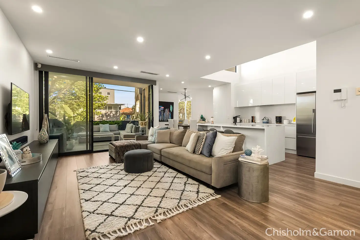 Main view of Homely apartment listing, 10/129-133 Ormond Esplanade, Elwood VIC 3184