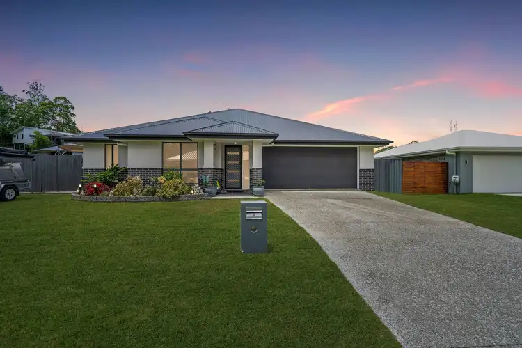 4 Campbell Place, Landsborough QLD 4550