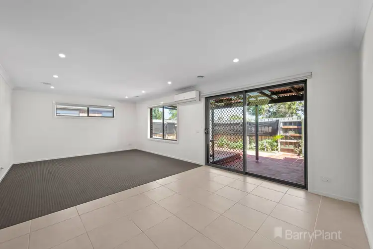 Sixth view of Homely unit listing, 23 Quinella Way, Pakenham VIC 3810