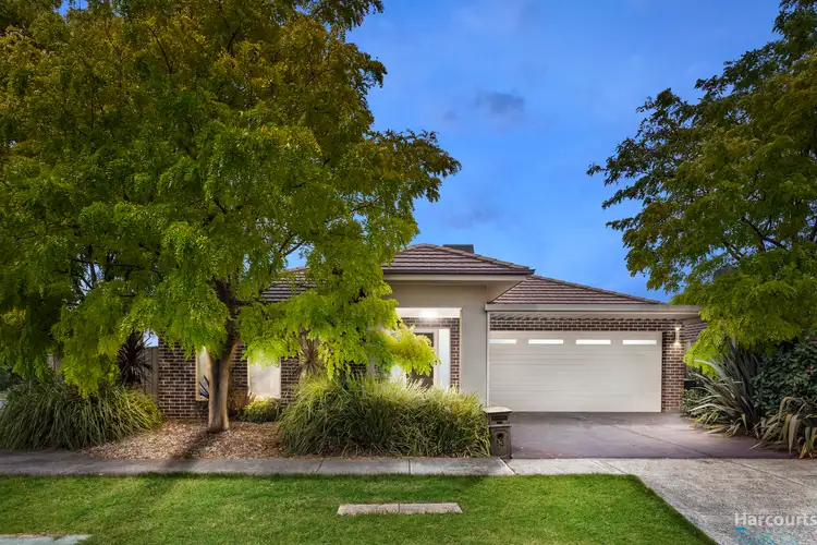 13 Jondarvan Drive, Mernda VIC 3754