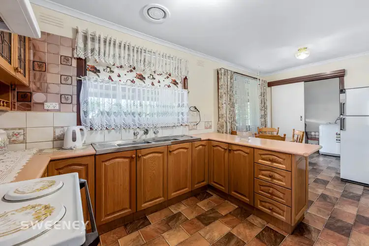 Fourth view of Homely house listing, 2 Corunna Avenue, St Albans VIC 3021