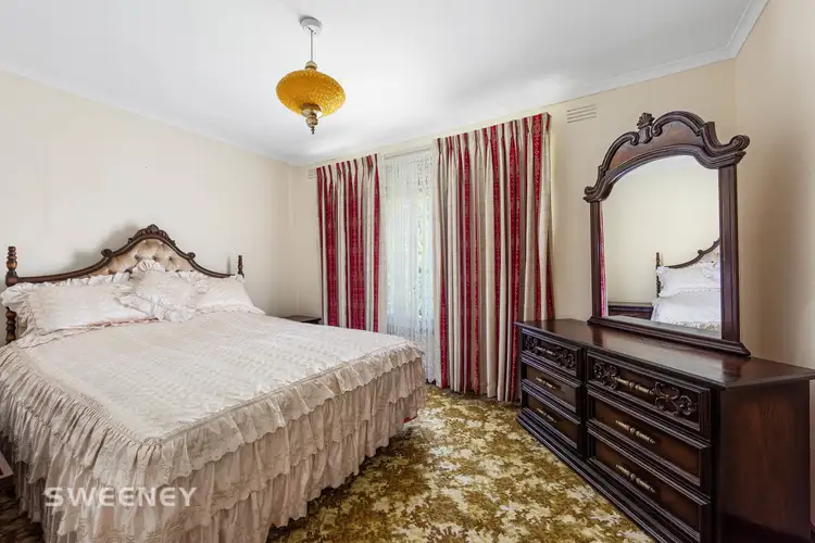 Fifth view of Homely house listing, 2 Corunna Avenue, St Albans VIC 3021