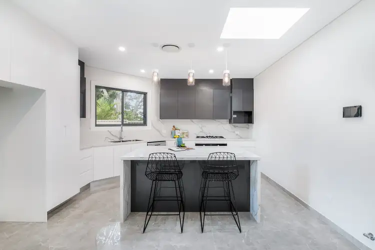 6B Putland Close, Kirrawee NSW 2232