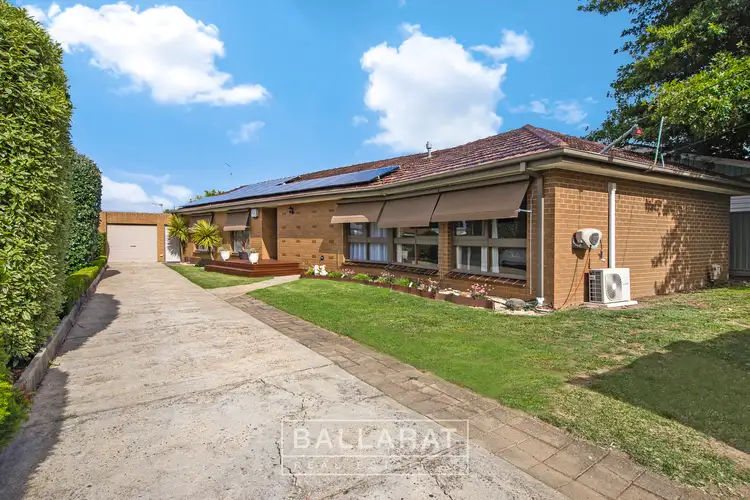 Main view of Homely house listing, 4 Yale Street, Wendouree VIC 3355