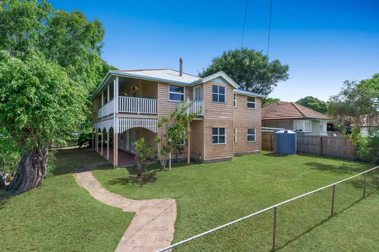 64 Waterview Avenue, Wynnum QLD 4178