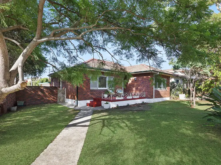 Main view of Homely house listing, 10 Fontainebleau Street, Sans Souci NSW 2219