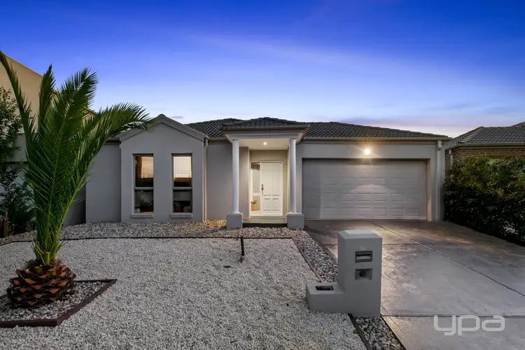 47 Clarendon Wynd, Caroline Springs VIC 3023
