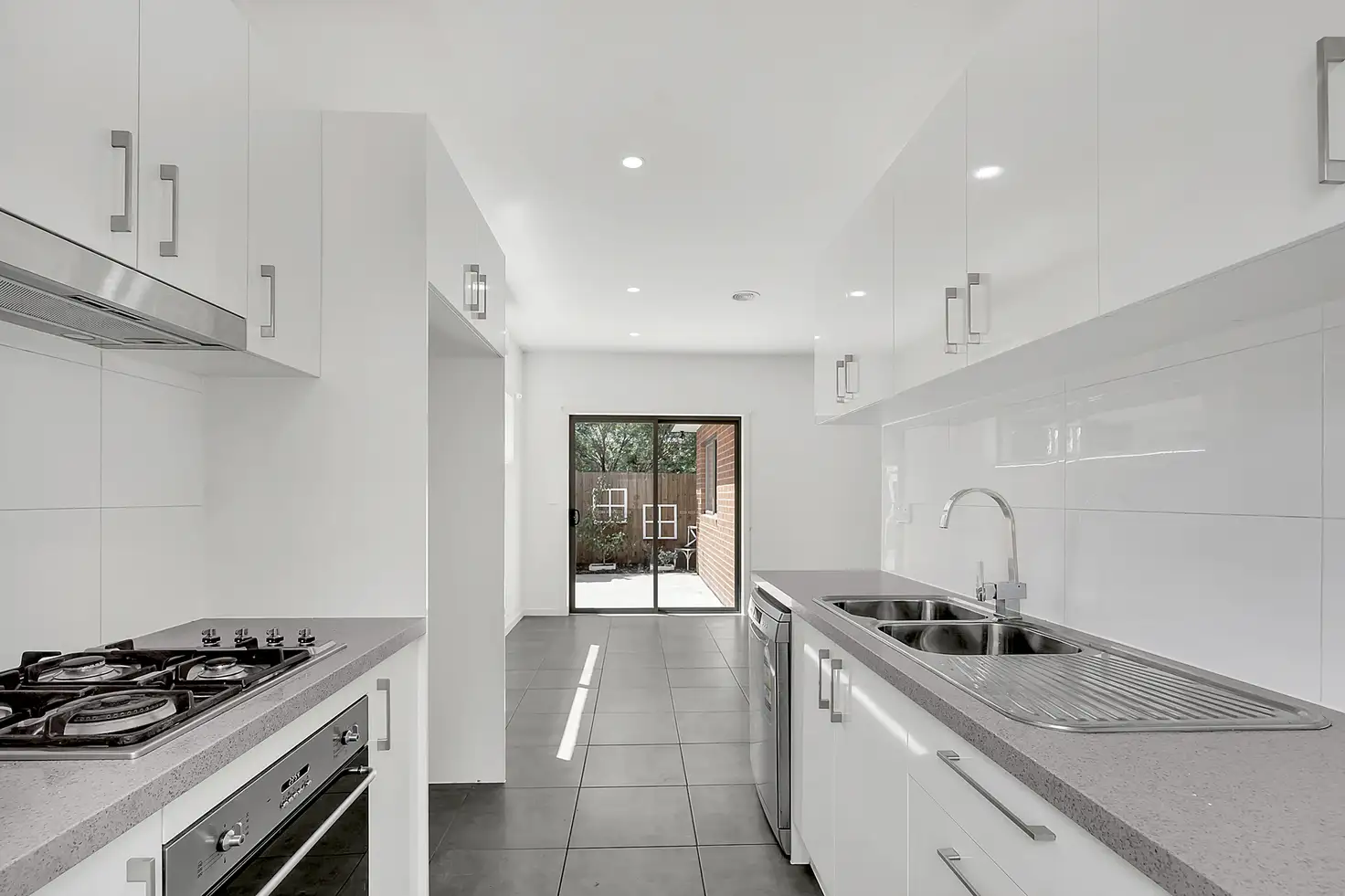 Main view of Homely unit listing, 3/3 Jean Street, Reservoir VIC 3073
