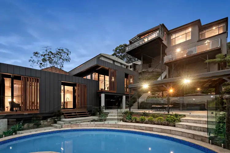 18 Bligh Crescent, Seaforth NSW 2092